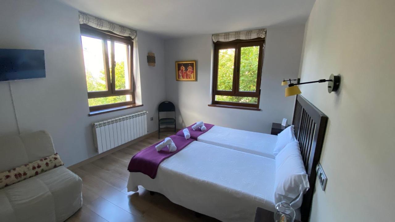 Hotel La Cuna Del Sella Осеха де Сахамбре Екстериор снимка