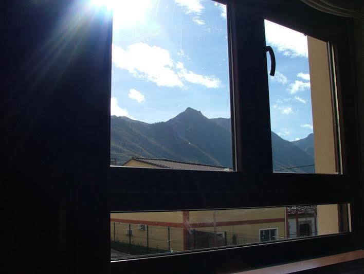 Hotel La Cuna Del Sella Осеха де Сахамбре Екстериор снимка